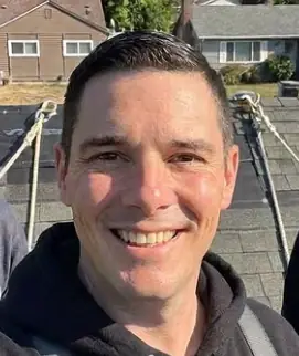 Bonn Roof Care representative